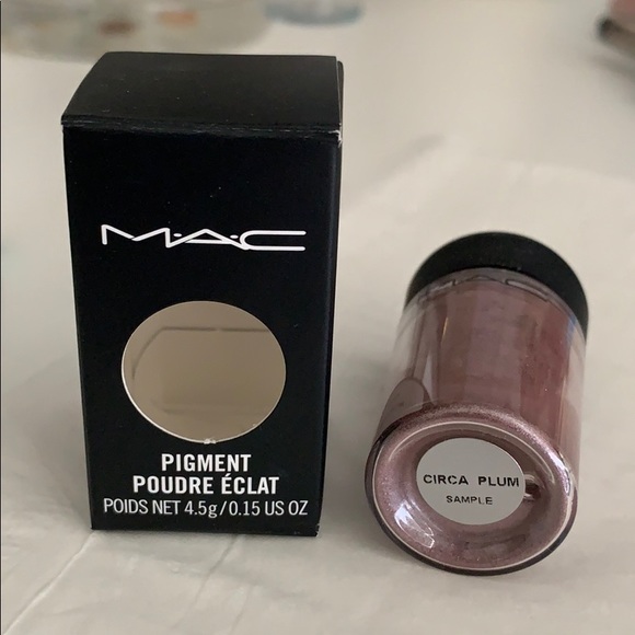 MAC PIGMENT (Circa Plum) - Picture 2 of 2